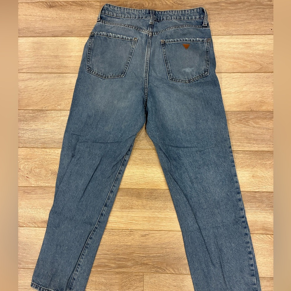 GUESS mom jeans Straight Leg with Distressed Details sz 27 - Picture 9 of 11